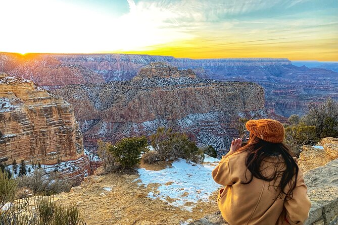 2 Day: Grand Canyon, Antelope Canyon, Horseshoe Bend, Zion Tour - Day 1: Lower Antelope Canyon with a Navajo Guide