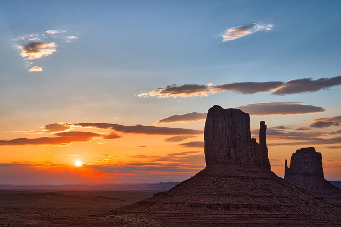 7-Day: Zion, Bryce, Monument Valley, Arches and Grand Canyon Tour - Meeting in Las Vegas and the small-group rhythm that shapes the week