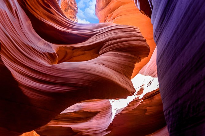 Antelope Canyon and Horseshoe Bend Small Group Tour from Vegas - Antelope Canyon Choice: Lower Antelope vs Antelope Canyon X