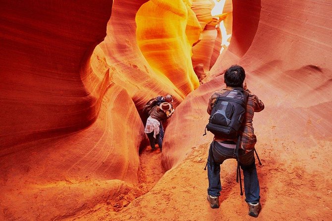 Antelope Canyon and Horseshoe Bend Small Group Tour from Vegas - The Transfer Details: 4x4, Minibuses, and Photo Stops