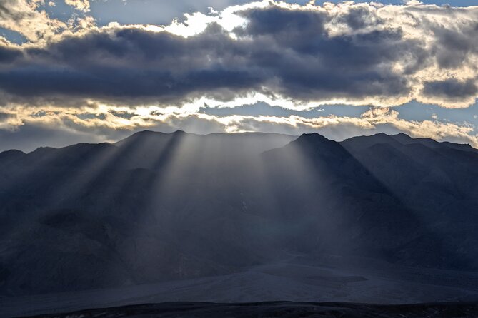 Best of Death Valley Small Group Day Tour from Las Vegas - Badwater Basin: the lowest point and the moment you’ll remember
