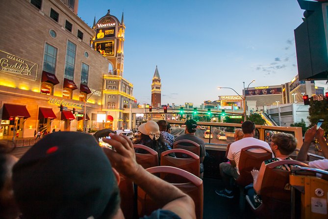 Big Bus Las Vegas: Sightseeing Night Tour by Open-Top Bus - Digital Commentary in English and Spanish: Fun Facts, Fast Context