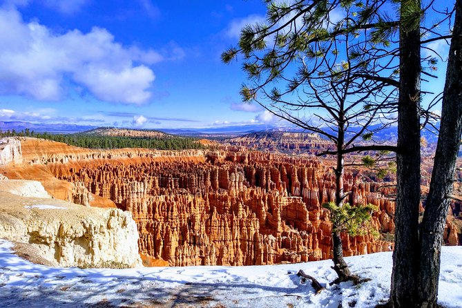 Bryce Canyon & Zion National Park from Las Vegas with Lunch, WiFi - Getting Out of Las Vegas: Virgin River Gorge and St. George Stops