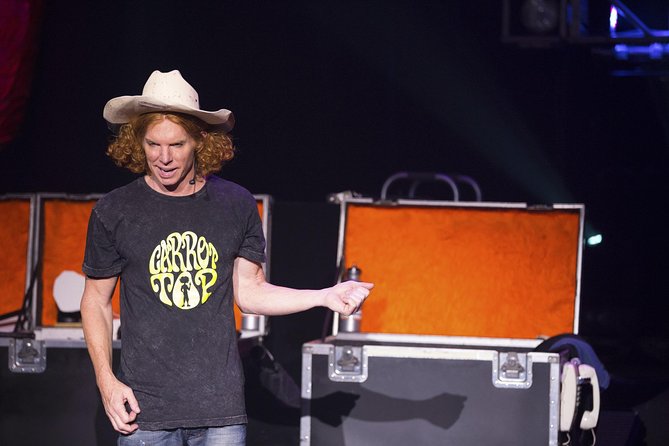 Carrot Top at the Luxor Hotel and Casino - Adult humor, dress rules, and the no-photo reality
