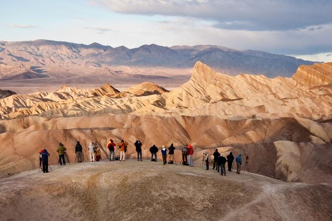 Death Valley Sunset and Stargazing Tour from Las Vegas - Day stops you can’t miss: Dante’s View, Badwater Basin, and Artists Palette