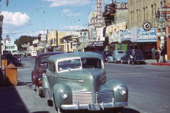 Downtown Las Vegas Food Tour of 6 Iconic Dishes & Hidden Gems - Stop 2: Fremont East District, Mafia Lore, and Entertainment Legends