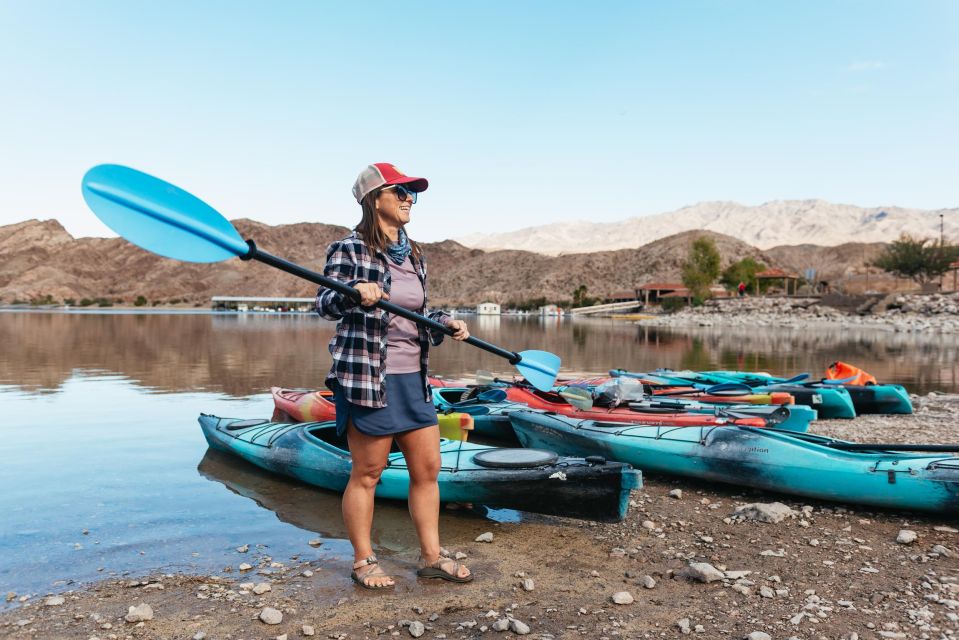 From Las Vegas: Emerald Cave Guided Kayaking Tour - Snacks, water, and what to pack for a wet-cold day