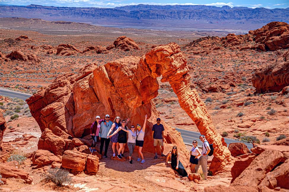 From Las Vegas: Valley of Fire State Park Guided Day Tour - Why Valley of Fire looks unreal from the start