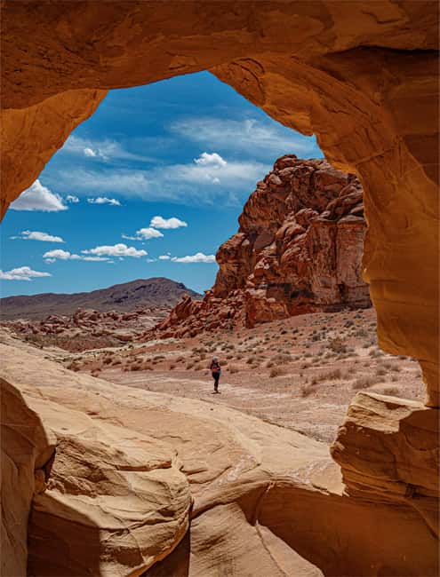 From Las Vegas: Valley of Fire State Park Guided Day Tour - Rainbow Vista and Fire Canyon: where red meets drama