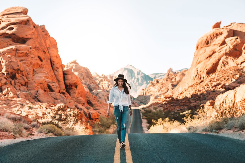 From Las Vegas: Valley of Fire State Park Tour - The Main Event: A Sightseeing Hike Through Red Sandstone Formations