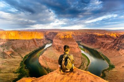Grand Canyon, Antelope Canyon, and Horseshoe Bend Day Tour - Horseshoe Bend: the easy hike with the big cliff moment