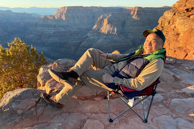 Grand Canyon + Hoover Dam View + WiFi (Skywalk/lunch options) - Boulder City: a quick stop for bighorn sheep luck