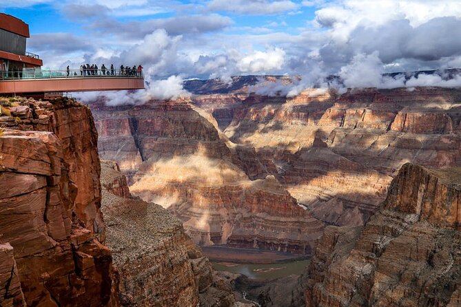 Grand Canyon West & Hoover Dam Tour With Breakfast At IHOP - What to Pack for Grand Canyon West Rim Heat and Photo Stops