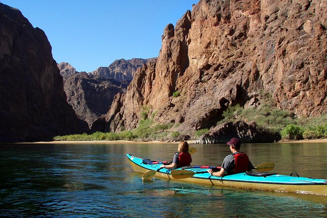 Hoover Dam & Black Canyon Full-Day Guided Kayak Tour - Lunch on a Secluded Beach: Fuel That Actually Holds Up