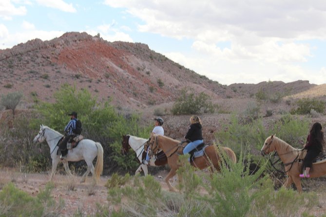 Horseback Ride in Las Vegas - What to pack and wear for comfort (and fewer problems)