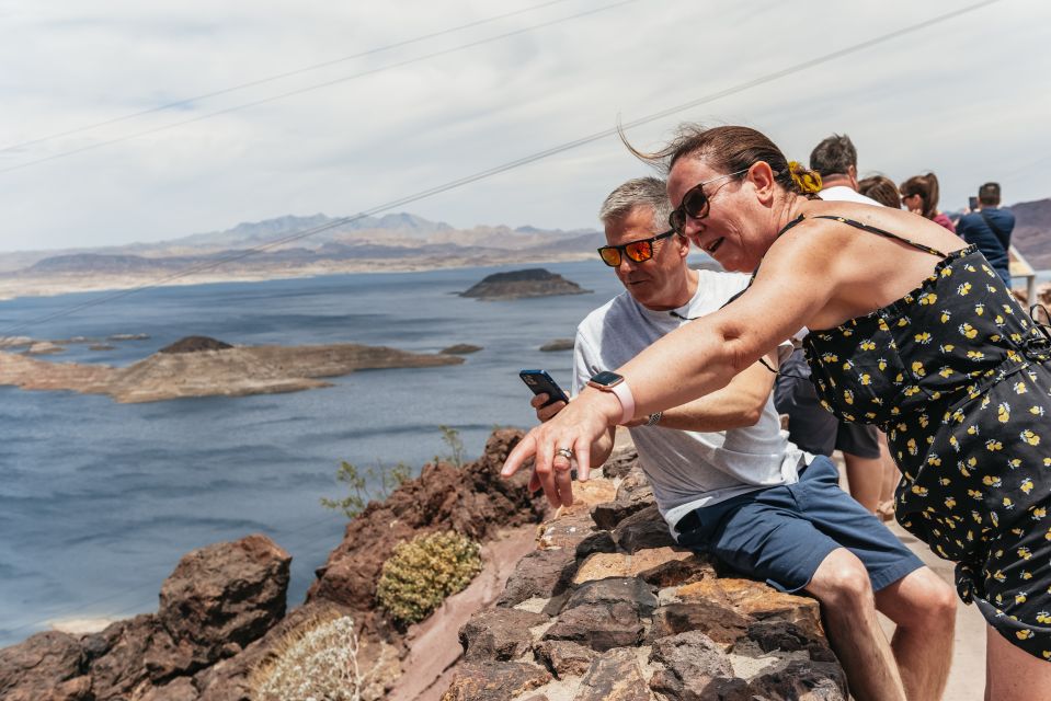 Las Vegas: 3-Hour VIP Hoover Dam Small-Group Mini Tour - Lake Mead Lookout: when the reservoir finally clicks
