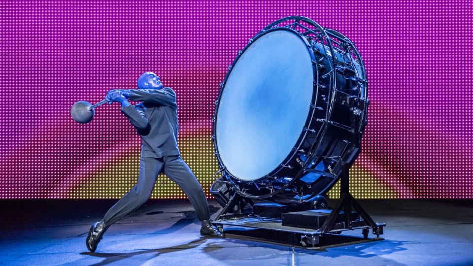 Las Vegas: Blue Man Group Show Ticket at Luxor Hotel - Before the show: ID, ticket rules, and what you can’t bring