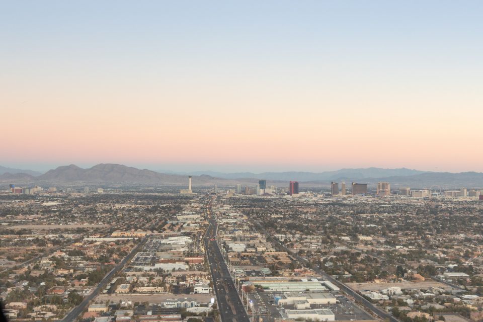 Las Vegas: Helicopter Night Flight over the Strip - Helicopter seating and weight rules (what can change your view)