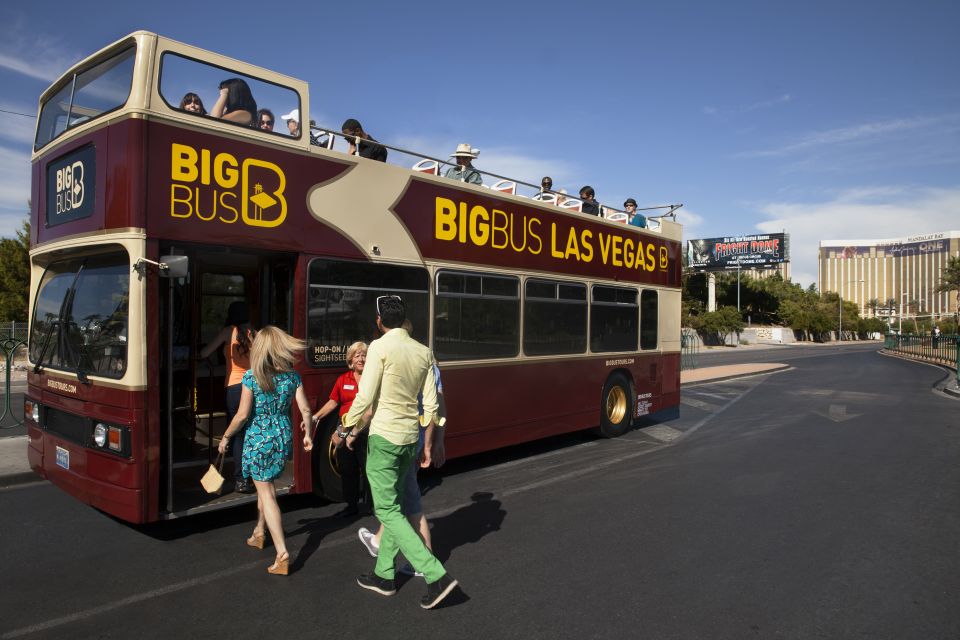Las Vegas: Hop-on Hop-off Sightseeing Tour by Open-Top Bus - Earbuds, App Tracking, and Atomic Golf’s Free 30 Minutes