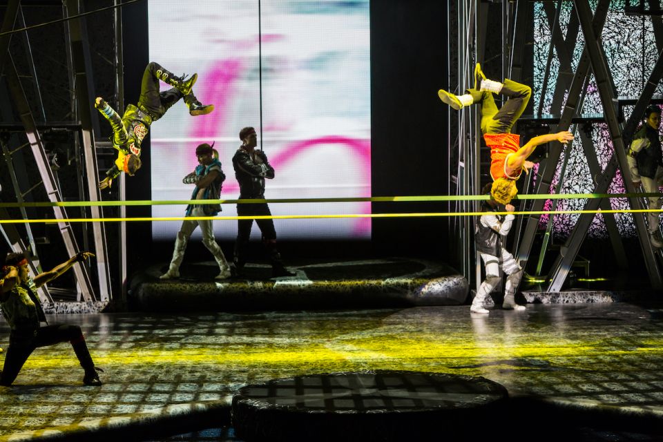 Las Vegas: Michael Jackson ONE by Cirque du Soleil Ticket - Costumes, Choreography, and the Acrobatics You’ll Notice First