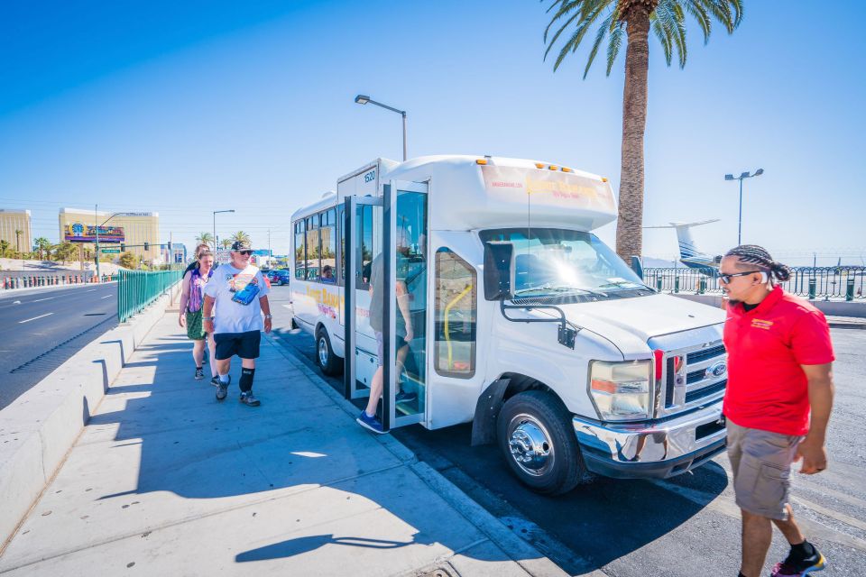 Las Vegas: Pawn Stars, Counts Kustoms, Shelby American Tour - Fremont Street: the quick downtown reset