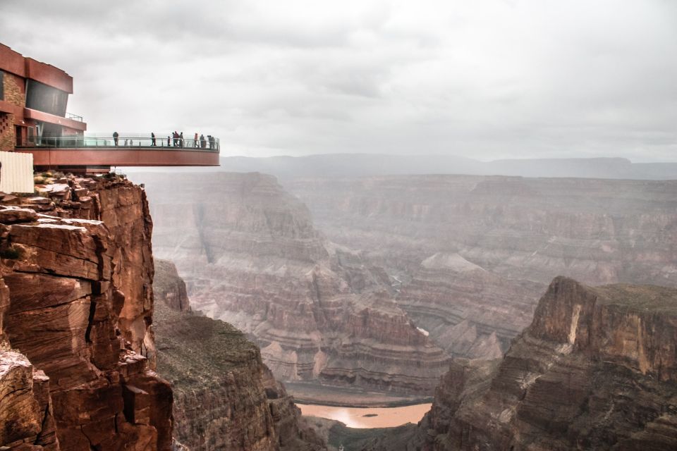 Las Vegas: Small-Group Grand Canyon Skywalk, Hoover Dam Tour - A long but well-planned day from pickup to return