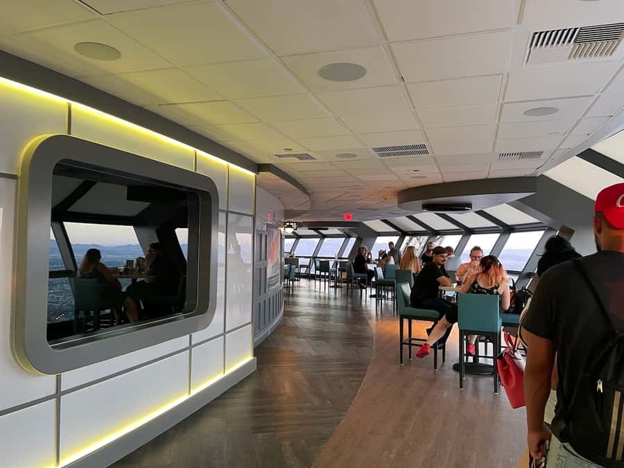 Las Vegas: STRAT Tower Observation Deck Ticket - Timing it right: day vs sunset vs fully lit night