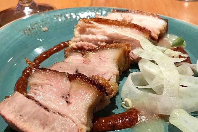 Las Vegas: The Strip's Celebrity Chefs Tour or Downtown Food Tour - How guides turn food stops into a Vegas story