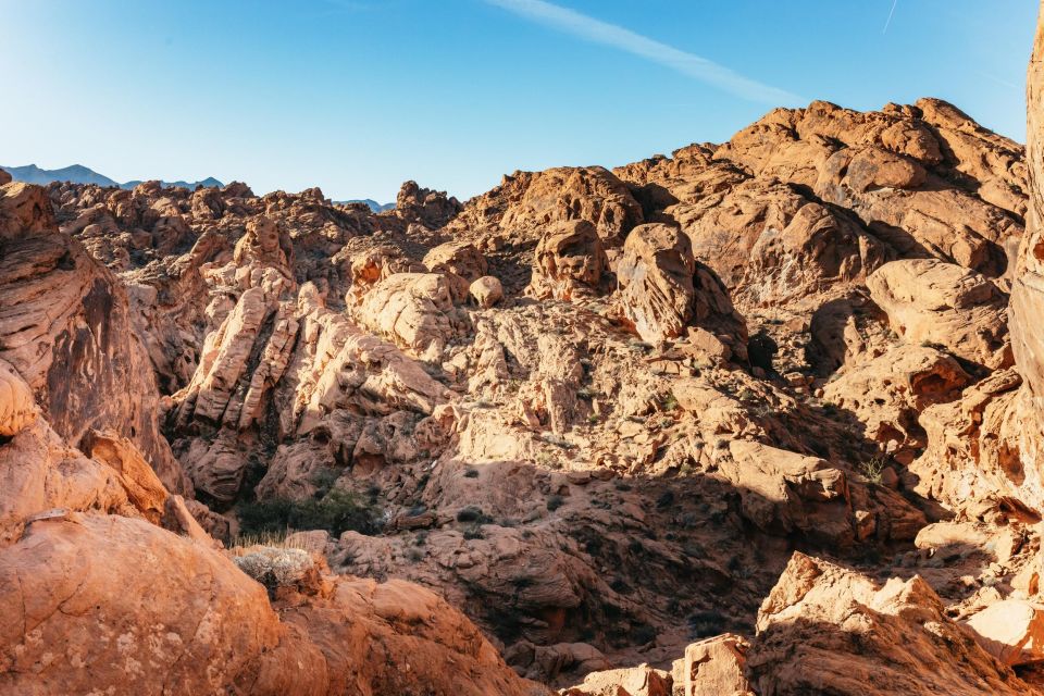 Las Vegas: Valley of Fire Guided Hike with Drinks and Snacks - What snacks, drinks, and the desert combo really means for you