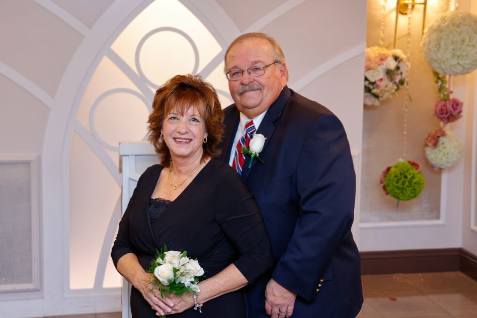 Las Vegas: Wedding or Vow Renewal at Graceland Chapel - Pickup by limo from your Strip hotel: saving time without extra hassle
