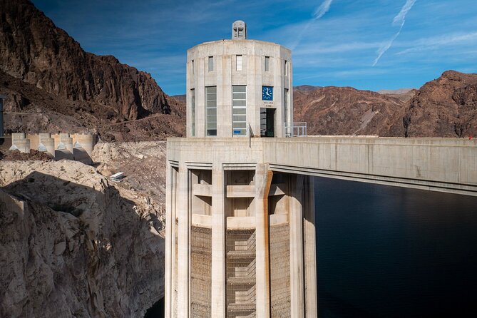 Red Rock Canyon, Nelson Ghost town,7 Magic Mountains, Hoover Dam - Hoover Dam: walk on top, then aim for the best photos