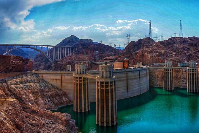 Small Group Grand Canyon, Hoover Dam, 7 Magic Mountains VIP Tour - Hoover Dam walk: the moment that changes the whole trip