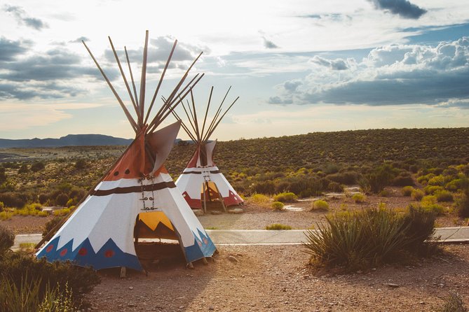 Small Group Grand Canyon, Hoover Dam, 7 Magic Mountains VIP Tour - The van ride matters: snacks, comfort, and guide energy