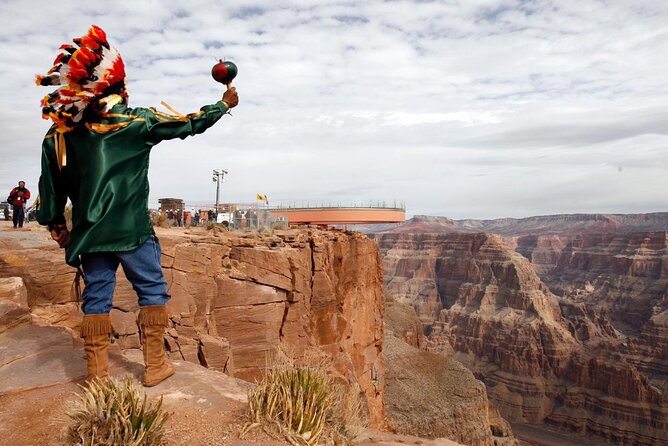 Small Group Grand Canyon, Hoover Dam and 7 Magic Mountains Tour - Seven Magic Mountains: color in the Mojave morning