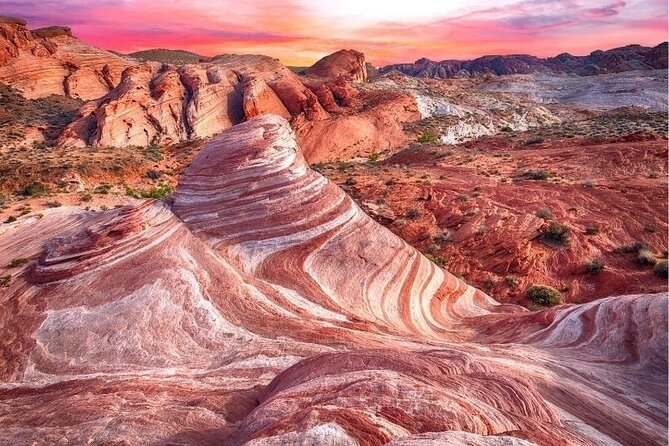 Small Group: Valley of Fire Half Day Tour from Las Vegas - Seven Sisters lunch stop: when the break actually feels worth it