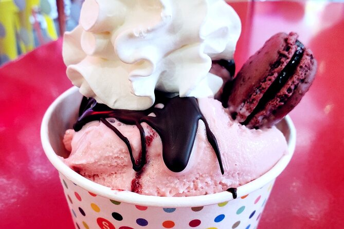 Taste the Vegas Strip: A Local’s Food Tour Experience - Stop 2: The Strip Stretch That Mixes Sights With Food Sense