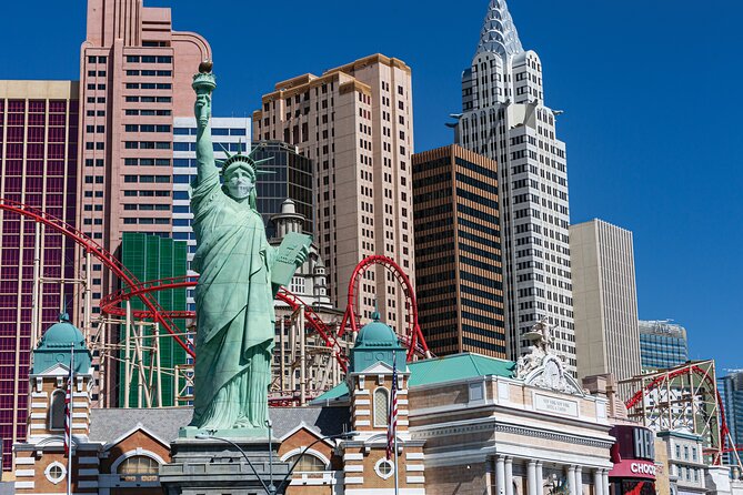 The Big Apple Coaster at New York New York Hotel and Casino - Entering New York-New York: Finding the Coaster Without Losing Time