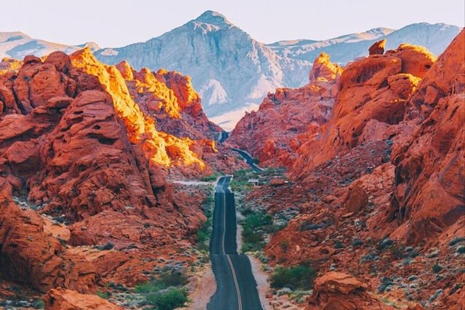 Valley of Fire Tour - Pickup, drop-off, and the small-group rhythm that keeps it relaxed