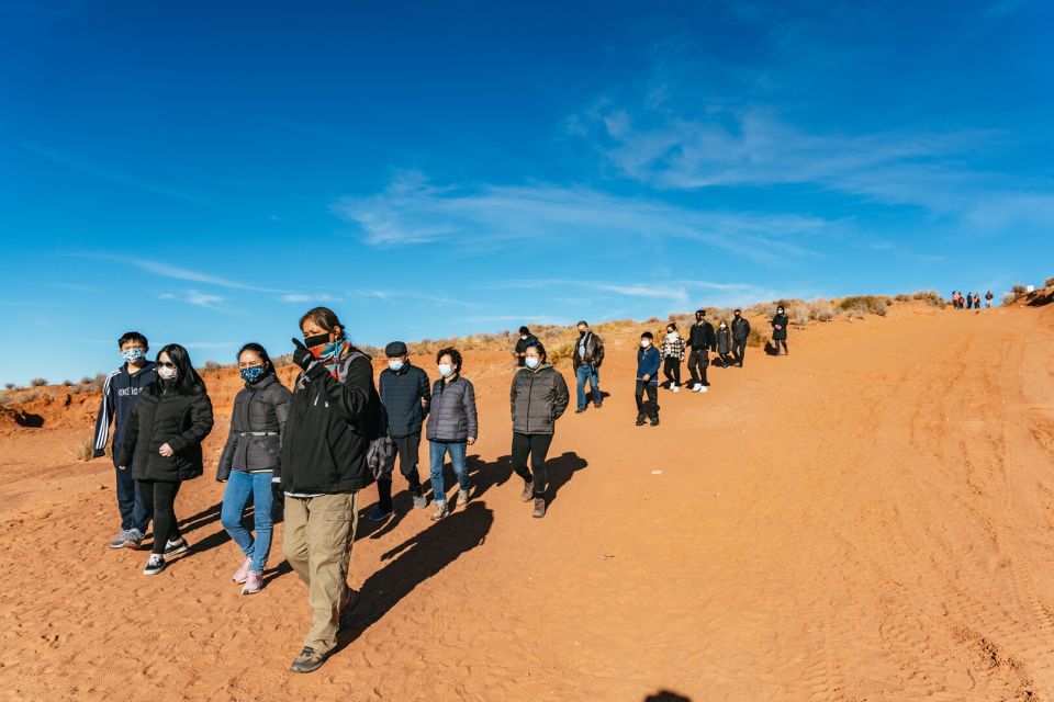 Vegas: Antelope Canyon & Horseshoe Bend Tour at Golden Hour - Lower Antelope Canyon with a local Navajo guide