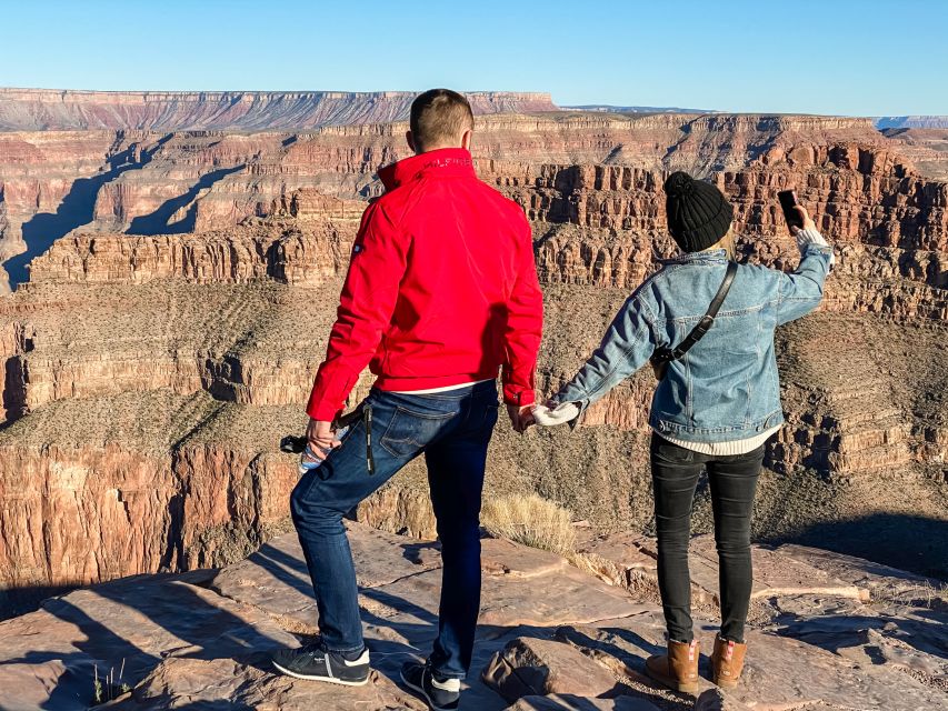 Vegas: Grand Canyon, Hoover Dam, Lunch/Skywalk Options, WiFi - Hoover Dam on the Way Back: Quick Stop, Big Iconic Payoff